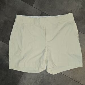 Eddie Bauer Women's Light Tan Shorts